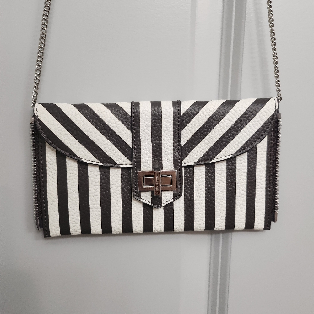 Henri Bendel clutch